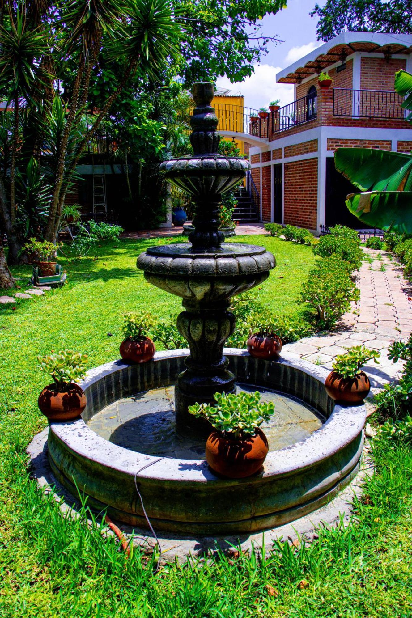 Posada Las Margaritas Tlaquepaque Exterior photo